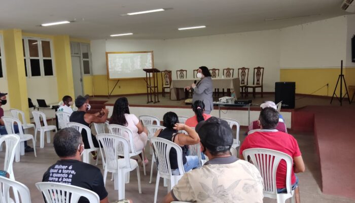 Em parceria com a COORPAR, Prefeitura de Limoeiro promove capacitação para catadores de resíduos sólidos na Facal