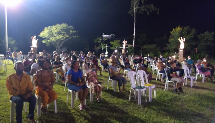 Estudantes da EJA acompanham espetáculo “No futuro, de volta para o passado” no Mosteirinho e Espaço Cultural Reconciliação