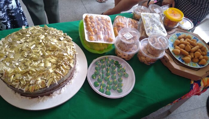 Núcleo de Inclusão Produtiva de Limoeiro sedia formatura do Curso de Doces e Salgados