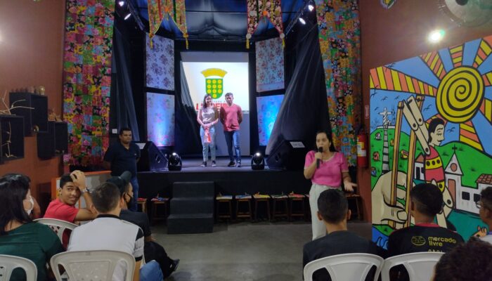 Dia Internacional da Juventude é vivenciado no Galpão das Artes