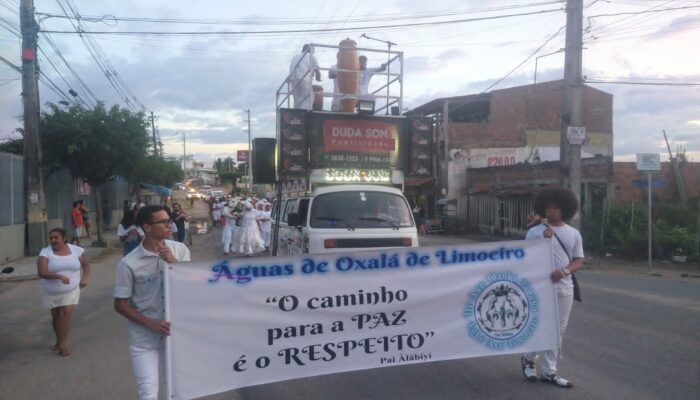 Caminhada das Águas de Oxalá de Limoeiro promove respeito à liberdade religiosa e combate à intolerância