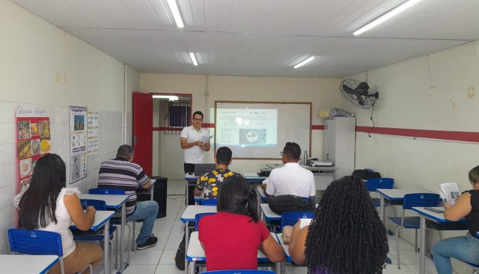 Escola Municipal Antônio Vilaça recebe minicurso gratuito da Uninassau