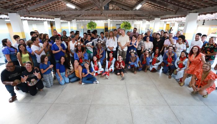 ‘Forró Ferruado’: Escola Municipal Cônego Deusdedith recebe Assisão e os Cabras de Lampião em uma grandiosa aula-espetáculo