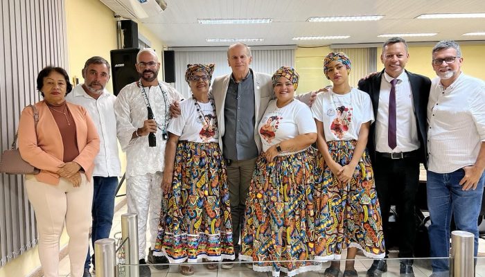 Representantes da Prefeitura e da Câmara Municipal de Limoeiro participam de debate sobre o Dia da Consciência Negra