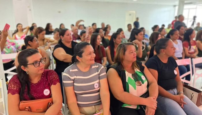 ‘Os segredos mágicos do sucesso’: servidores da Secretaria de Desenvolvimento Social e Cidadania de Limoeiro participam de palestra ministrada por Roberto Montanha